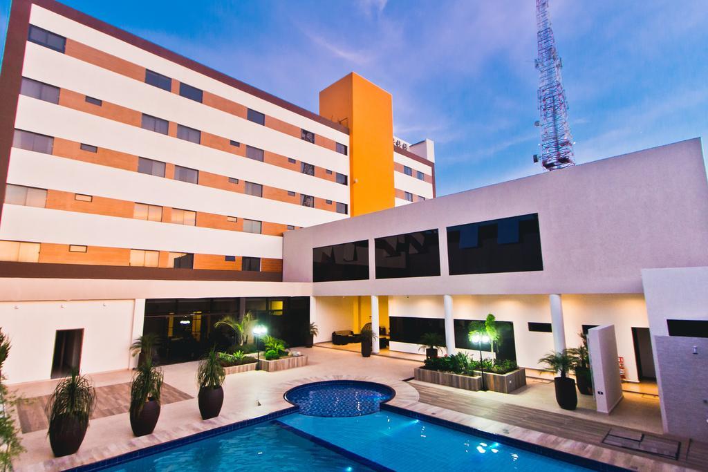 Megal Suites Hotel Ciudad del Este Exterior foto
