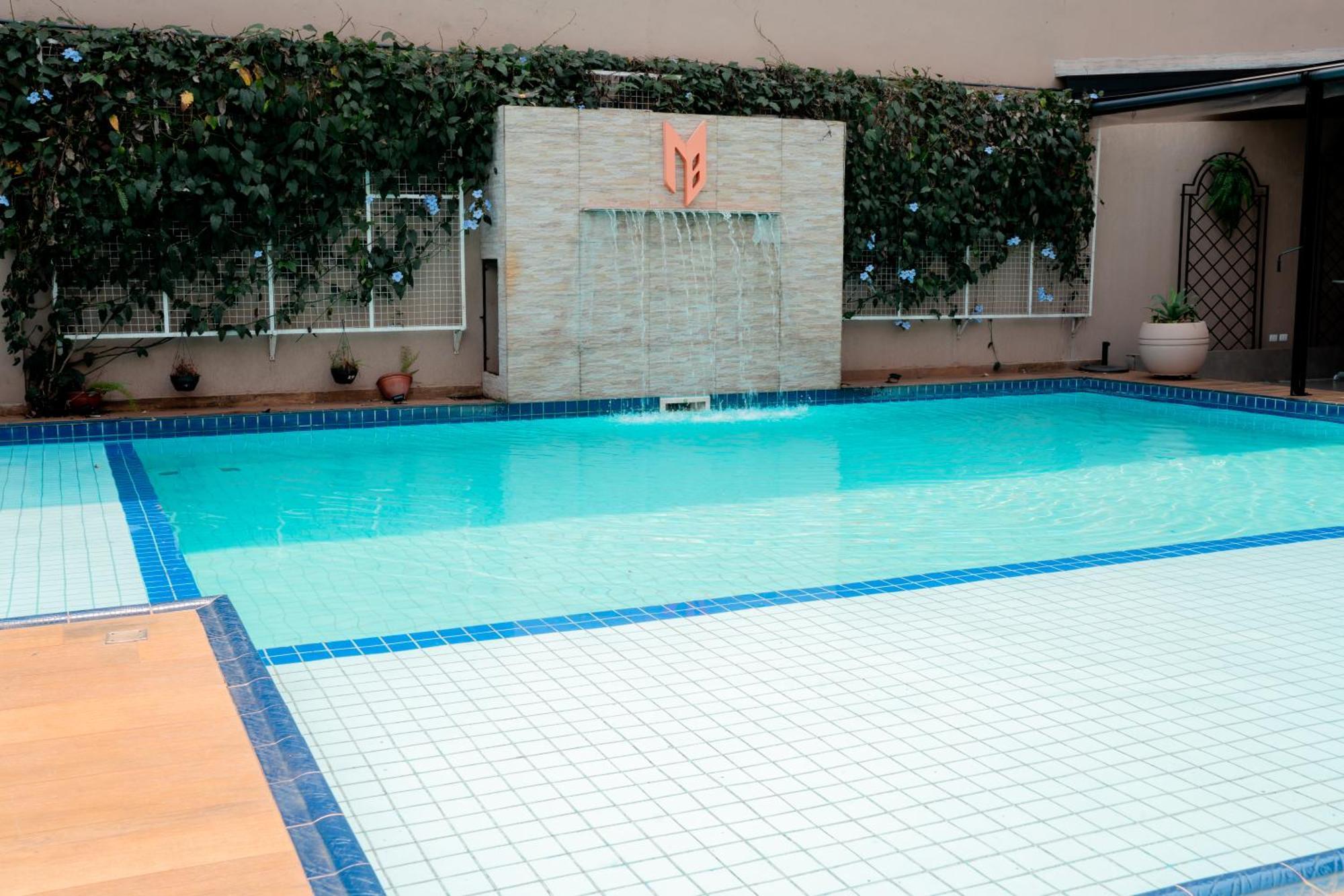 Megal Suites Hotel Ciudad del Este Exterior foto