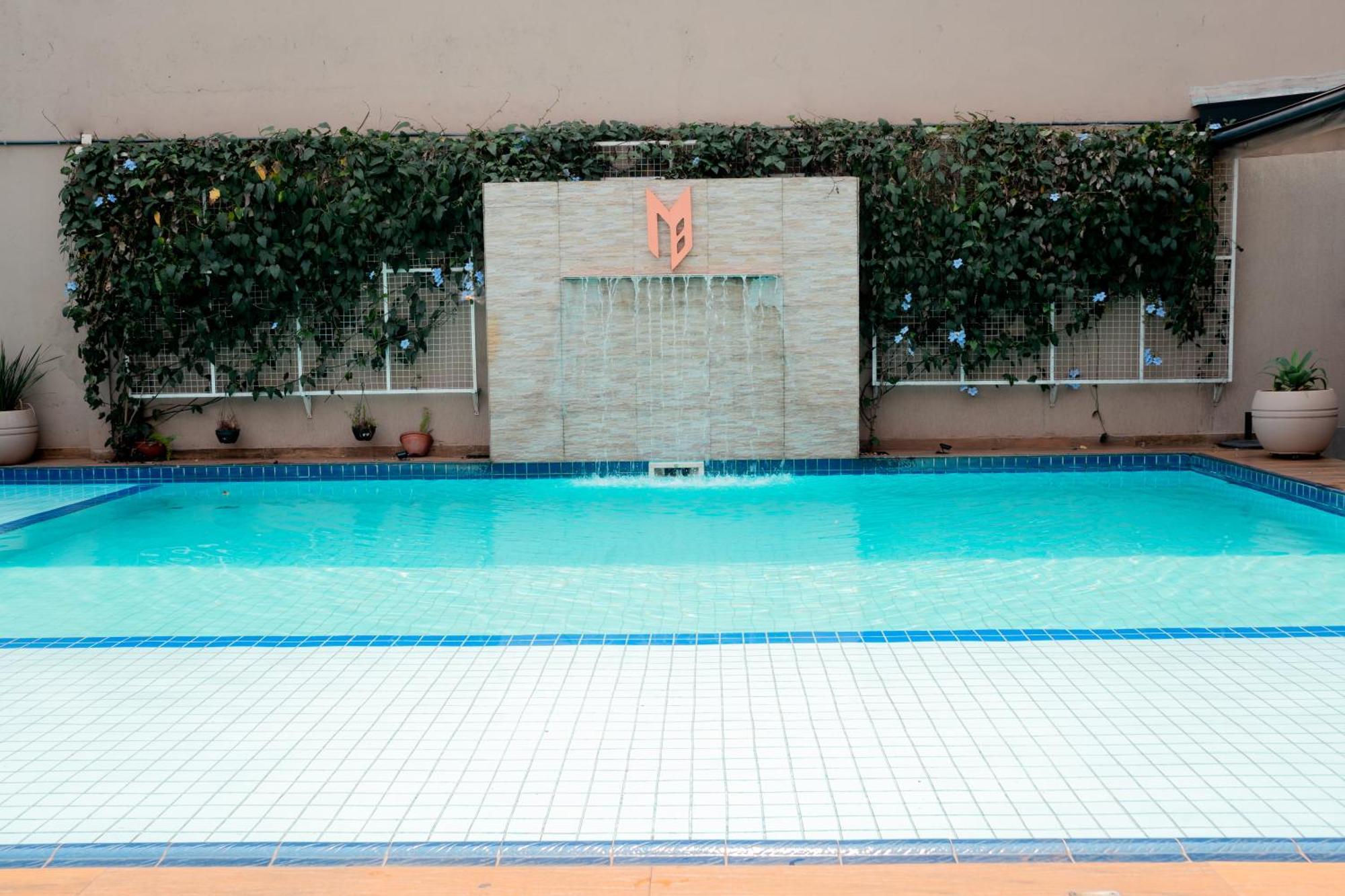 Megal Suites Hotel Ciudad del Este Exterior foto